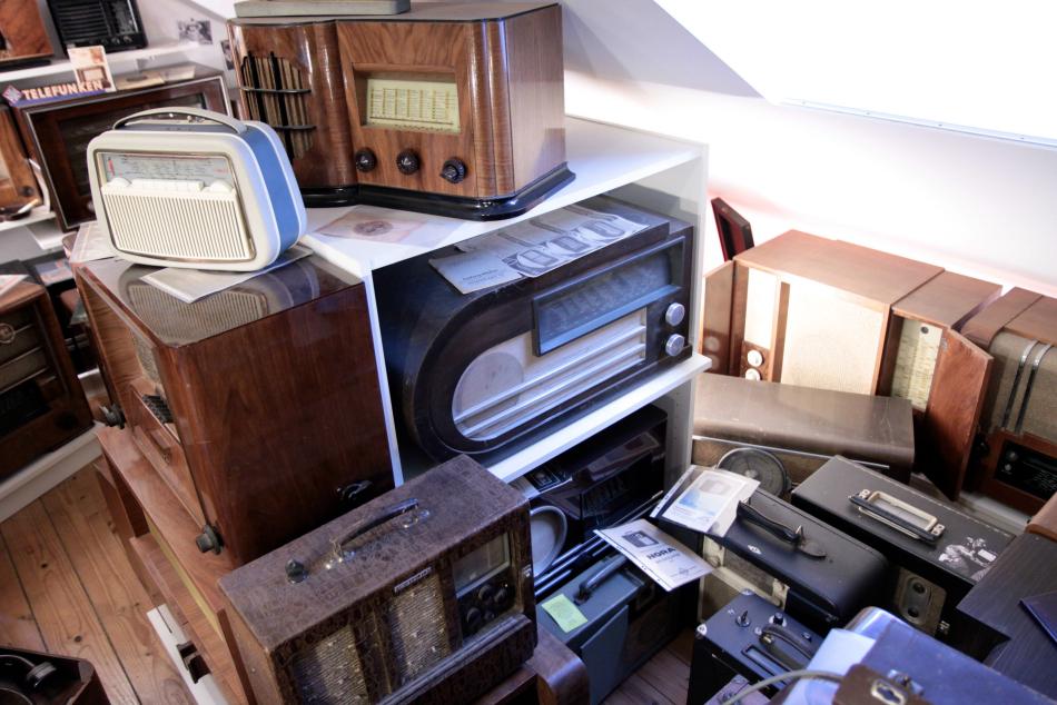 Sammlung alter Radios von Jörg Chowanetz